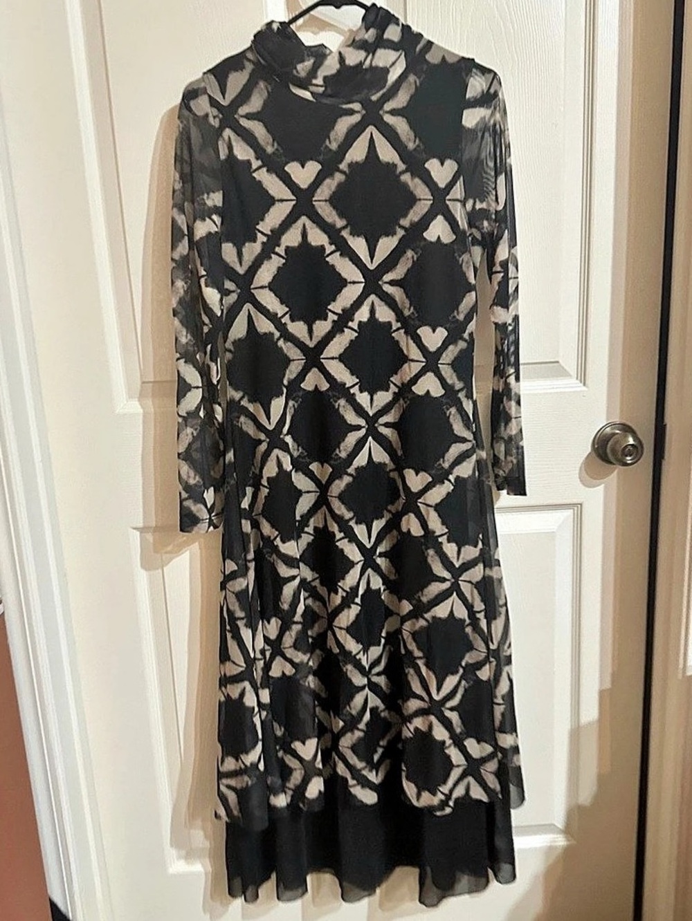 Kozlan Geometric Mesh Midi Dress in Black & White Size Small NWT